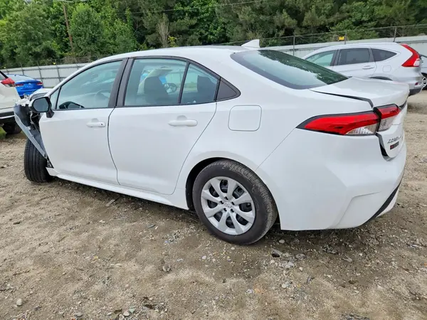 5YFEPMAE8NP352341 2022 TOYOTA COROLLA - Image 2