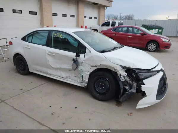 5YFEPMAE8NP356194 2022 TOYOTA COROLLA - Image 1