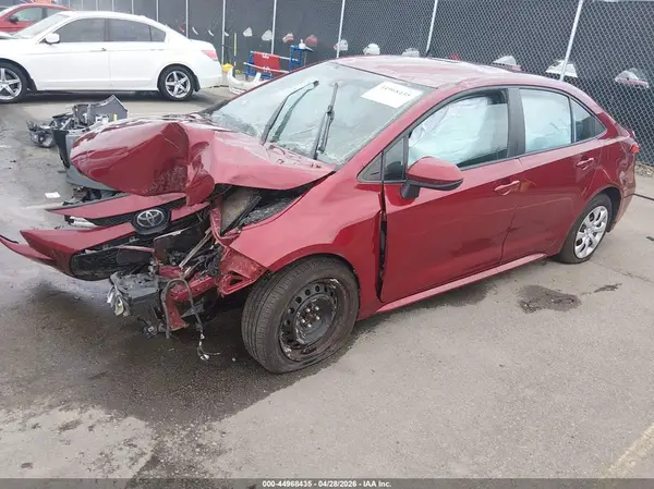 5YFEPMAE8NP363453 2022 TOYOTA COROLLA - Image 2