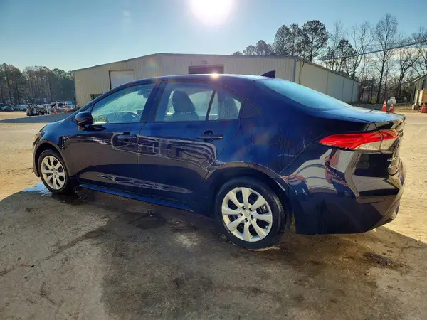 5YFEPMAE8NP364053 2022 TOYOTA COROLLA - Image 2