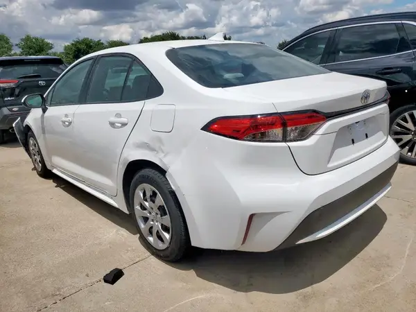 5YFEPMAE8NP364117 2022 TOYOTA COROLLA - Image 2