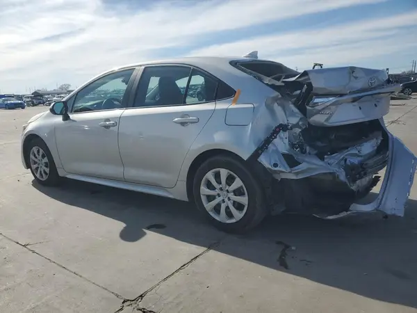 5YFEPMAE8NP366983 2022 TOYOTA COROLLA - Image 2