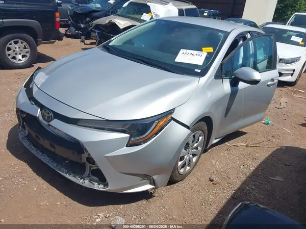 5YFEPMAE8NP368779 2022 TOYOTA COROLLA - Image 2