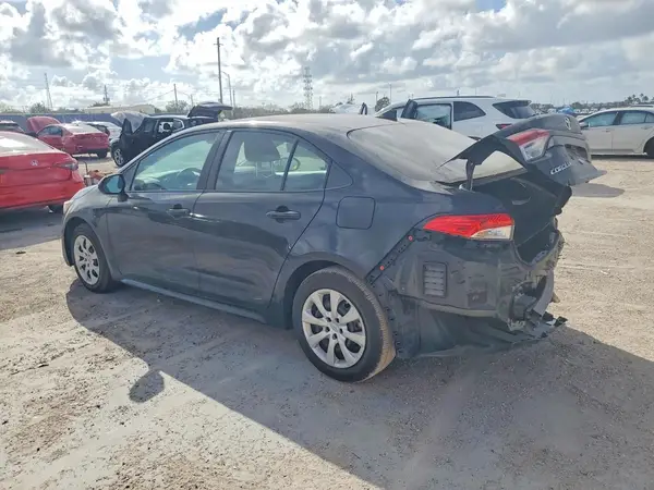 5YFEPMAE8NP371570 2022 TOYOTA COROLLA - Image 2