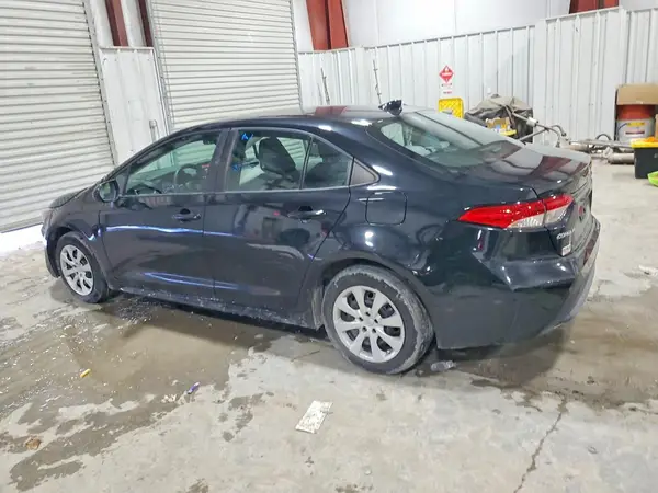 5YFEPMAE8NP372170 2022 TOYOTA COROLLA - Image 2