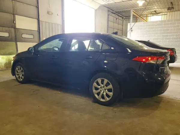 5YFEPMAE8NP376963 2022 TOYOTA COROLLA - Image 2