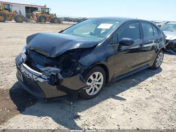 5YFEPMAE8NP380415 2022 TOYOTA COROLLA - Image 2