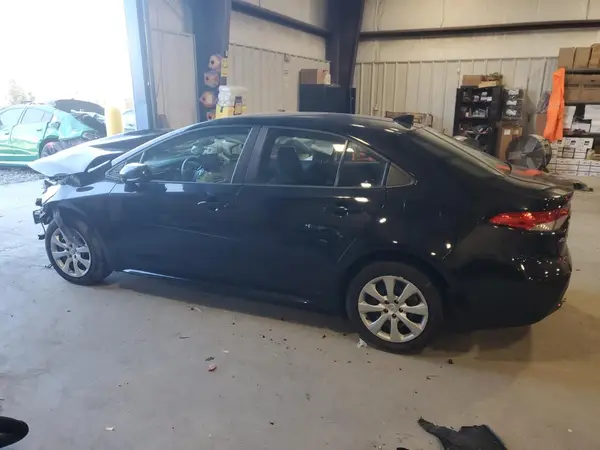 5YFEPMAE8NP381158 2022 TOYOTA COROLLA - Image 2