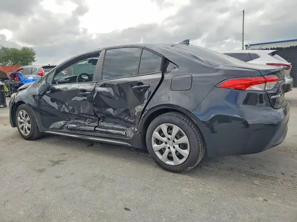 5YFEPMAE8NP381600 2022 TOYOTA COROLLA - Image 2