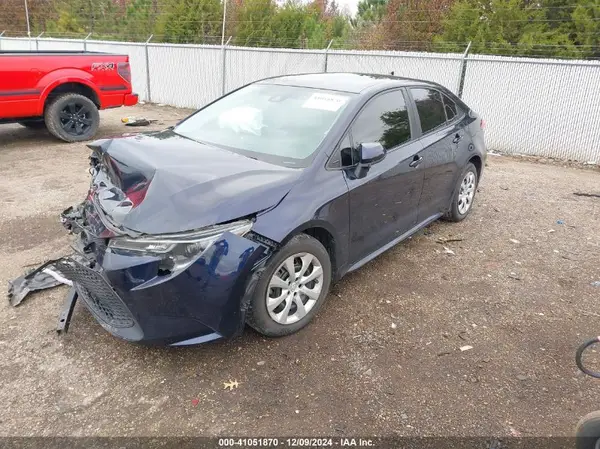 5YFEPMAE8NP383282 2022 TOYOTA COROLLA - Image 2