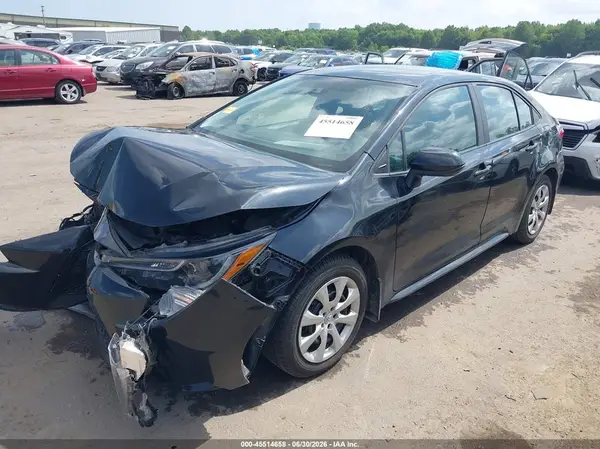 5YFEPMAE8NP386165 2022 TOYOTA COROLLA - Image 2