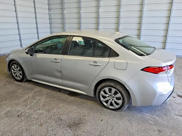5YFEPMAE8NP390751 2022 TOYOTA COROLLA - Image 2