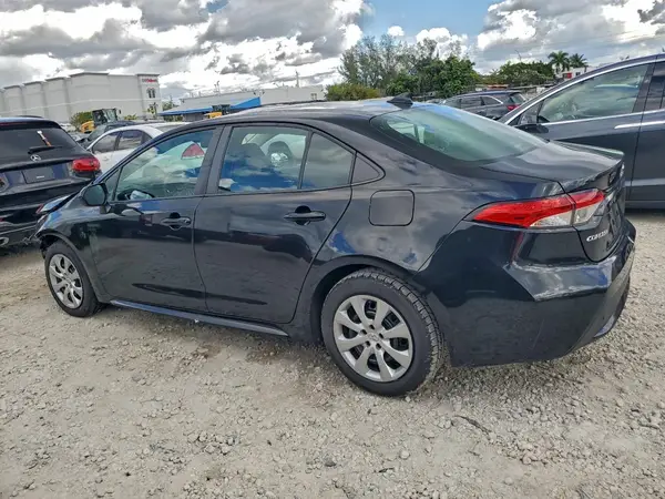 5YFEPMAE9MP152423 2021 TOYOTA COROLLA - Image 2