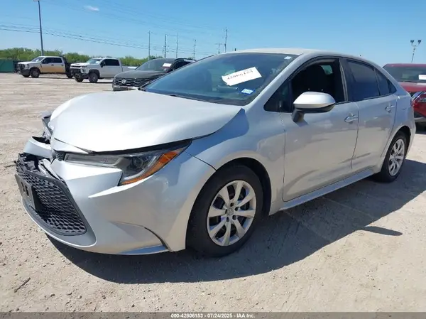 5YFEPMAE9MP154771 2021 TOYOTA COROLLA - Image 2