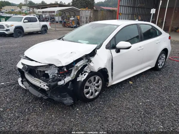 5YFEPMAE9MP156374 2021 TOYOTA COROLLA - Image 2
