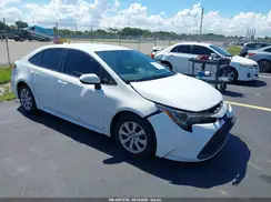 5YFEPMAE9MP157606 2021 TOYOTA COROLLA
