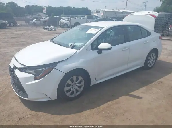 5YFEPMAE9MP158979 2021 TOYOTA COROLLA - Image 2
