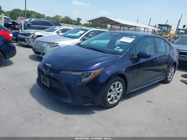 5YFEPMAE9MP159873 2021 TOYOTA COROLLA - Image 2