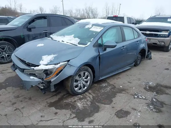5YFEPMAE9MP168735 2021 TOYOTA COROLLA - Image 2