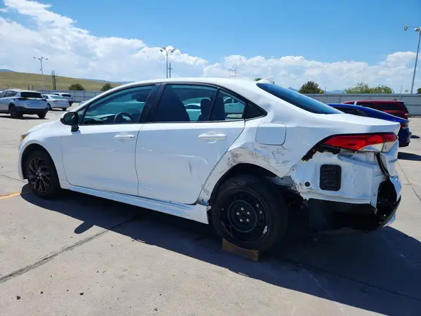 5YFEPMAE9MP182067 2021 TOYOTA COROLLA - Image 2