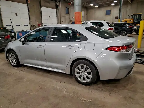5YFEPMAE9MP184093 2021 TOYOTA COROLLA - Image 2