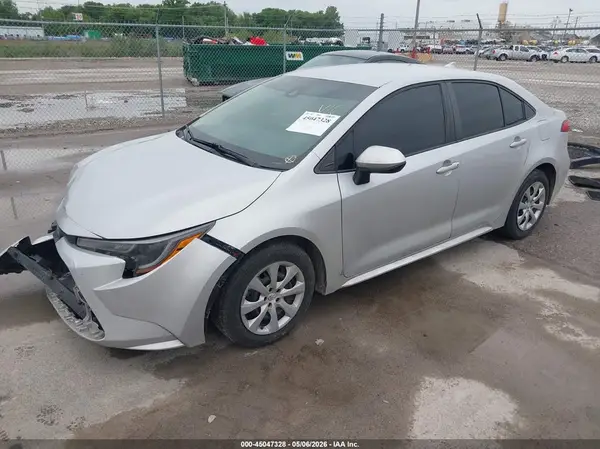 5YFEPMAE9MP189259 2021 TOYOTA COROLLA - Image 2