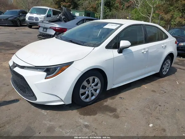 5YFEPMAE9MP201913 2021 TOYOTA COROLLA - Image 2