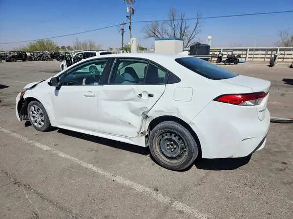 5YFEPMAE9MP204584 2021 TOYOTA COROLLA - Image 2