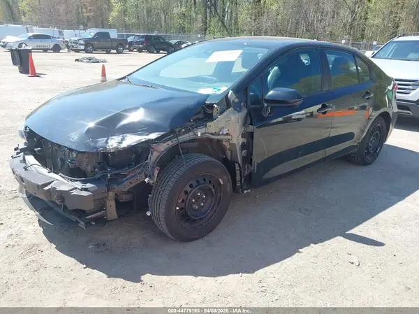 5YFEPMAE9MP209168 2021 TOYOTA COROLLA - Image 2