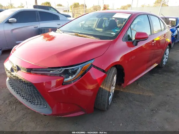 5YFEPMAE9MP209963 2021 TOYOTA COROLLA - Image 2