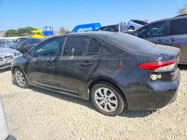 5YFEPMAE9MP211633 2021 TOYOTA COROLLA - Image 2