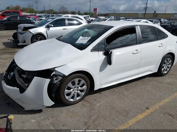 5YFEPMAE9MP214287 2021 TOYOTA COROLLA - Image 2