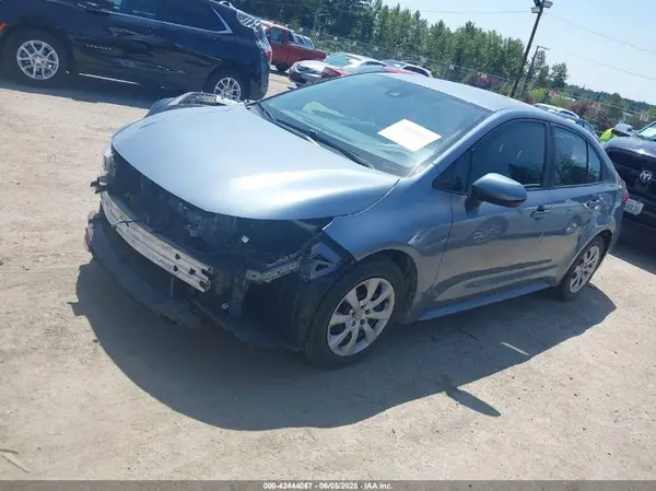 5YFEPMAE9MP215701 2021 TOYOTA COROLLA - Image 2