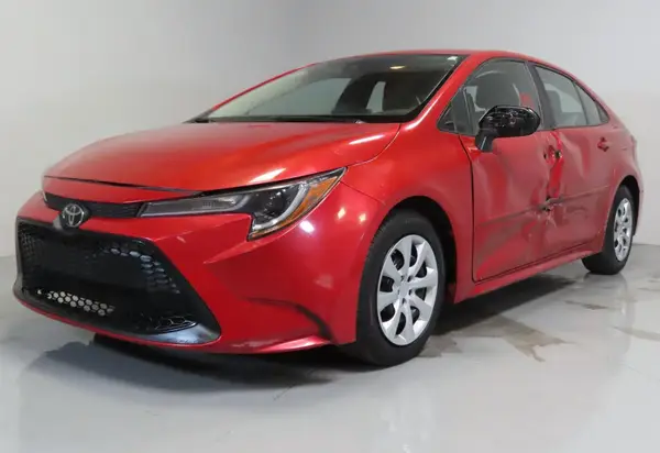 5YFEPMAE9MP215990 2021 TOYOTA COROLLA - Image 2