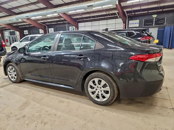 5YFEPMAE9MP216203 2021 TOYOTA COROLLA - Image 2