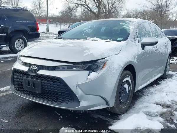 5YFEPMAE9MP217125 2021 TOYOTA COROLLA - Image 2