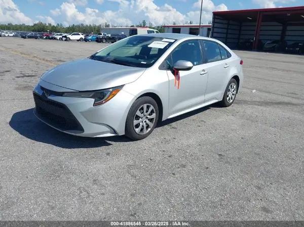 5YFEPMAE9MP218095 2021 TOYOTA COROLLA - Image 2