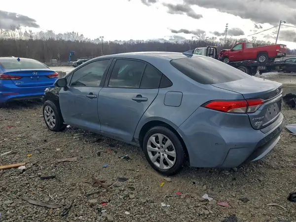 5YFEPMAE9MP226763 2021 TOYOTA COROLLA - Image 2