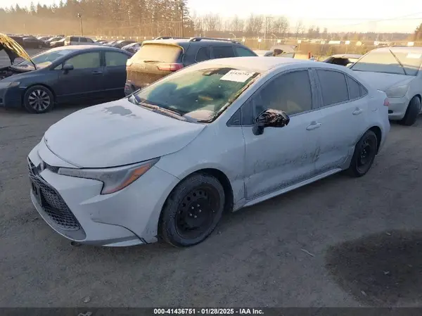 5YFEPMAE9MP226844 2021 TOYOTA COROLLA - Image 2