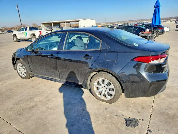 5YFEPMAE9MP226987 2021 TOYOTA COROLLA - Image 2