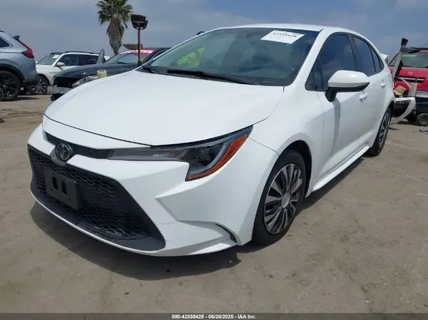 5YFEPMAE9MP234264 2021 TOYOTA COROLLA - Image 2