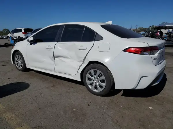 5YFEPMAE9MP243448 2021 TOYOTA COROLLA - Image 2