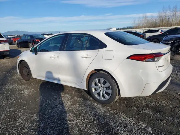 5YFEPMAE9MP244261 2021 TOYOTA COROLLA - Image 2