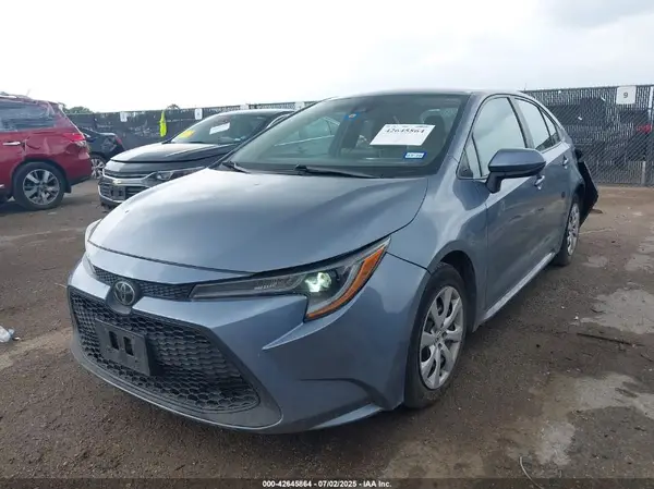 5YFEPMAE9MP245054 2021 TOYOTA COROLLA - Image 2