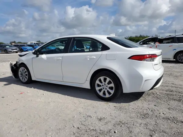 5YFEPMAE9MP247936 2021 TOYOTA COROLLA - Image 2