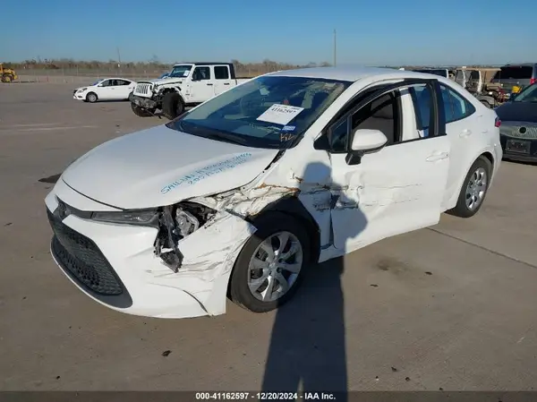 5YFEPMAE9MP250268 2021 TOYOTA COROLLA - Image 2