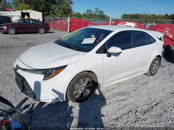 5YFEPMAE9MP253929 2021 TOYOTA COROLLA - Image 2