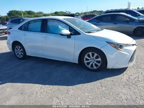 5YFEPMAE9MP256636 2021 TOYOTA COROLLA - Image 1