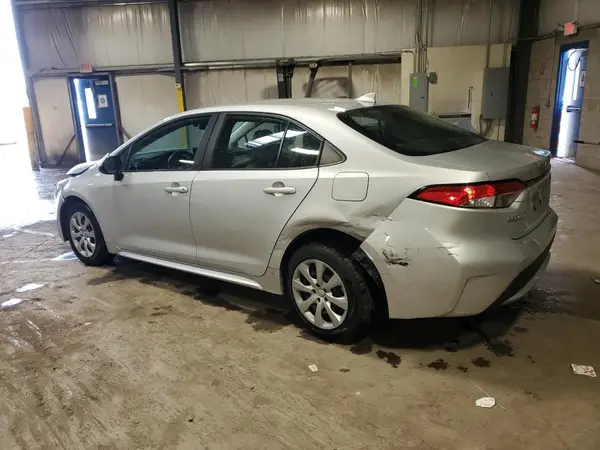 5YFEPMAE9MP258385 2021 TOYOTA COROLLA - Image 2