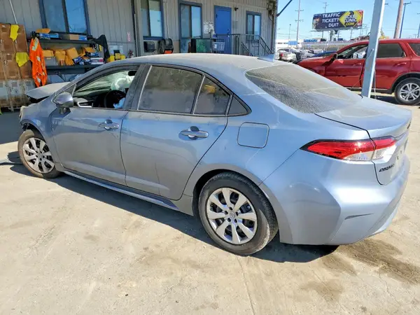 5YFEPMAE9MP267409 2021 TOYOTA COROLLA - Image 2